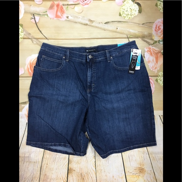 Lee Pants - ⬇️Lee women's plus size Bermuda shorts sz 18w NWT